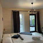 Sandal 4* Shayan
