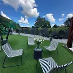 Sandal 4* Shayan