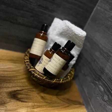 Sandal 게스트하우스 4*