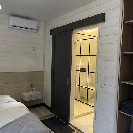 Sandal 게스트하우스