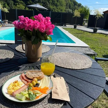 Sandal Casa de hóspedes