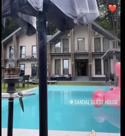Vendégház Sandal 4*